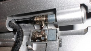 Acer notebook szerviz Budapest, Panasonic laptop törött zsanér csere, műanyag elemek cseréje